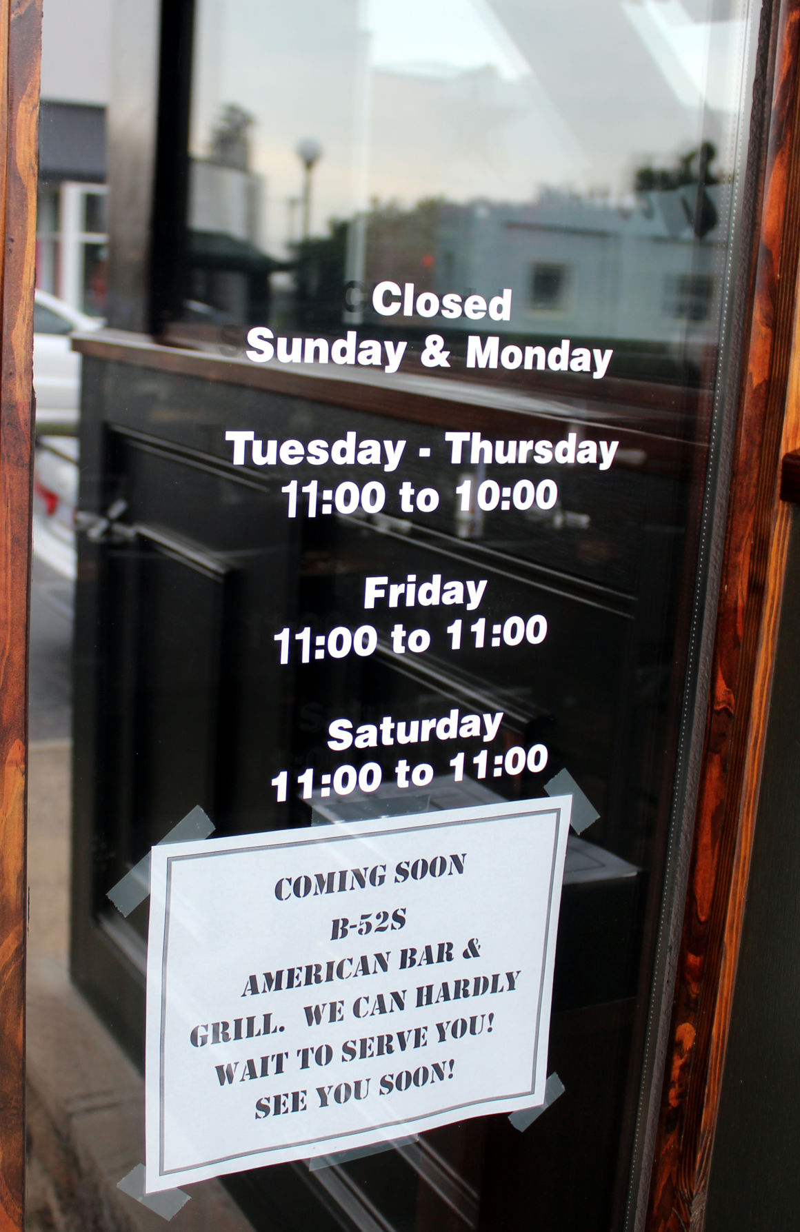 B52s new bar (2).JPG